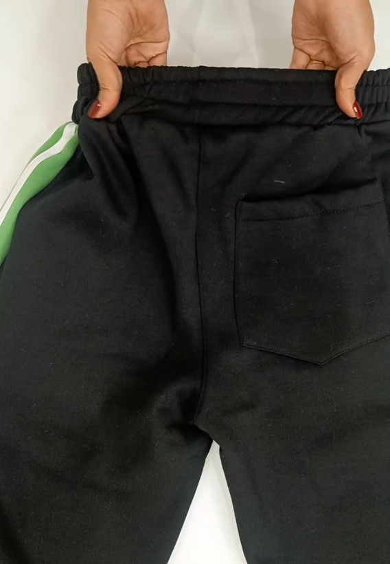 پشت شلوار تک جیب