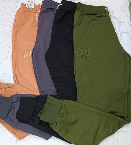 مشکی و یشمی موجوده